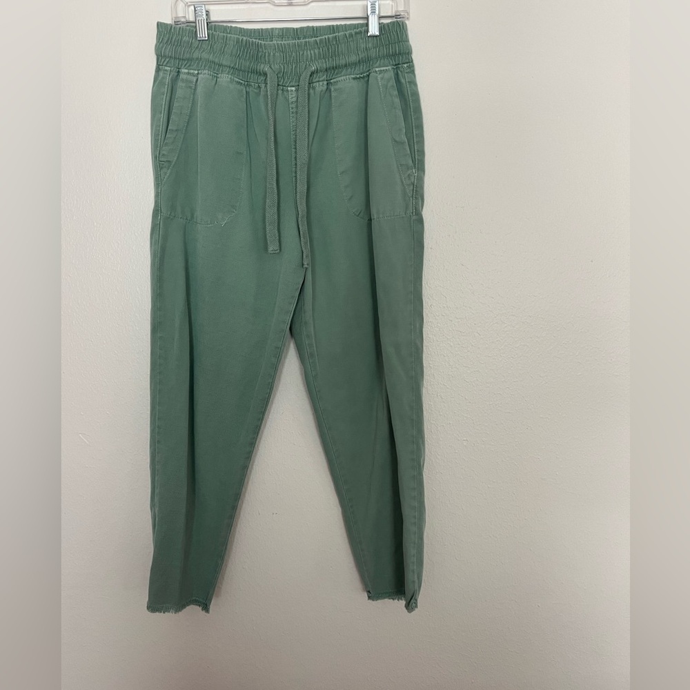 Zara Women's Sage Green Joggers
